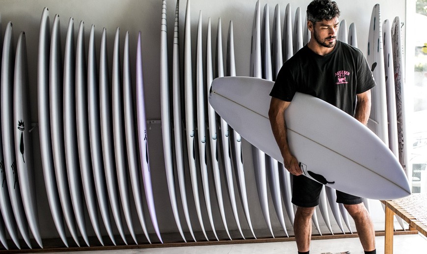 Jay Davies surfe le meilleur shortboard polyvalent de 2019 !